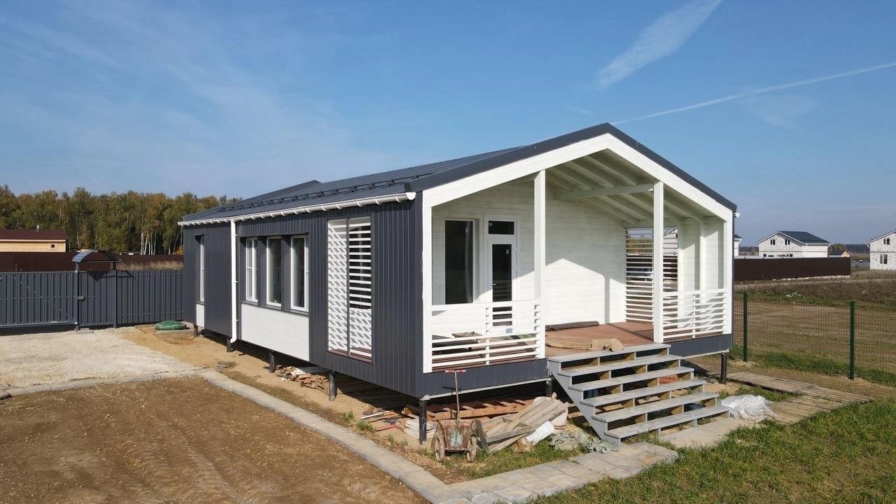 Барнхаус | Доступный дом ст Барнхаус с панорамным остеклением фасада и выходом во двор